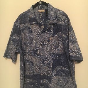 Men’s short sleeve shirt. DKNY sz XL